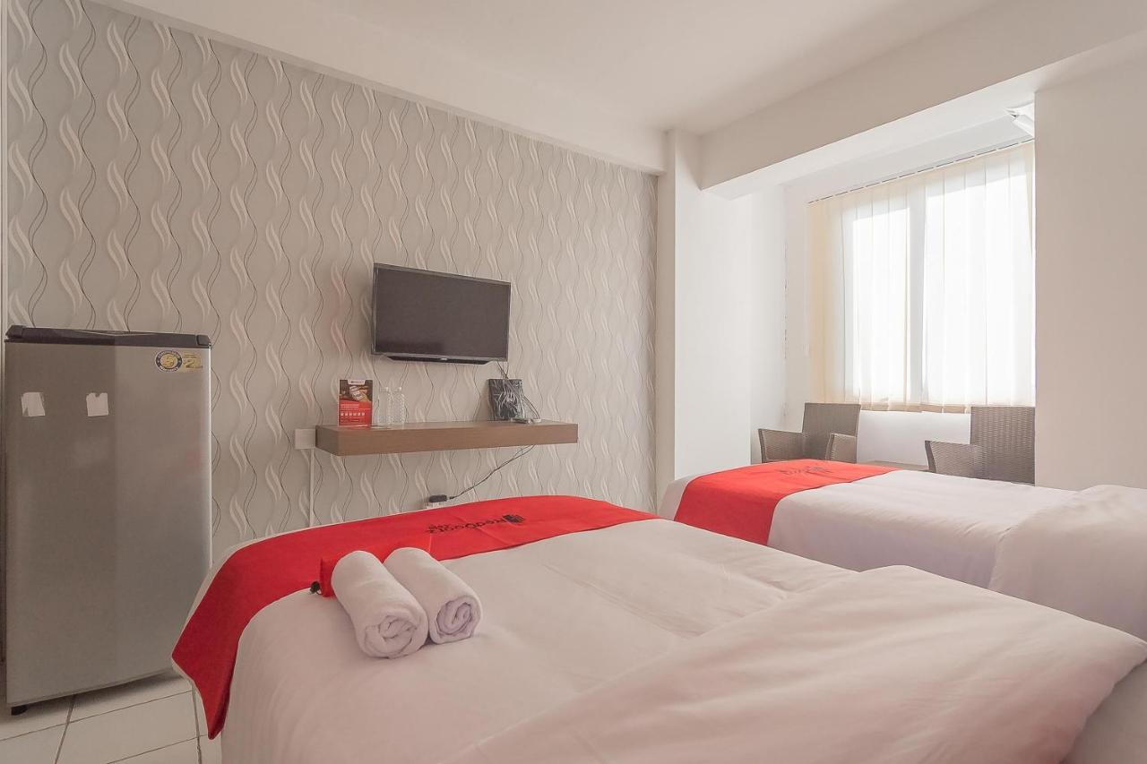 Reddoorz Apartment @ Emerald Towers Бандунг Экстерьер фото