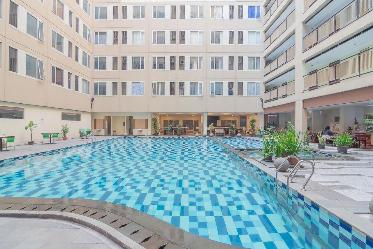 Reddoorz Apartment @ Emerald Towers Бандунг Экстерьер фото